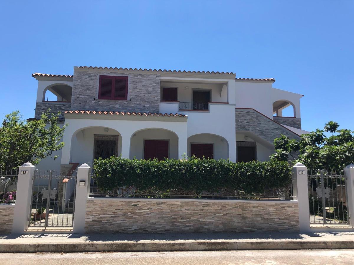 Appartamento In Villa Andreina Orosei Luaran gambar