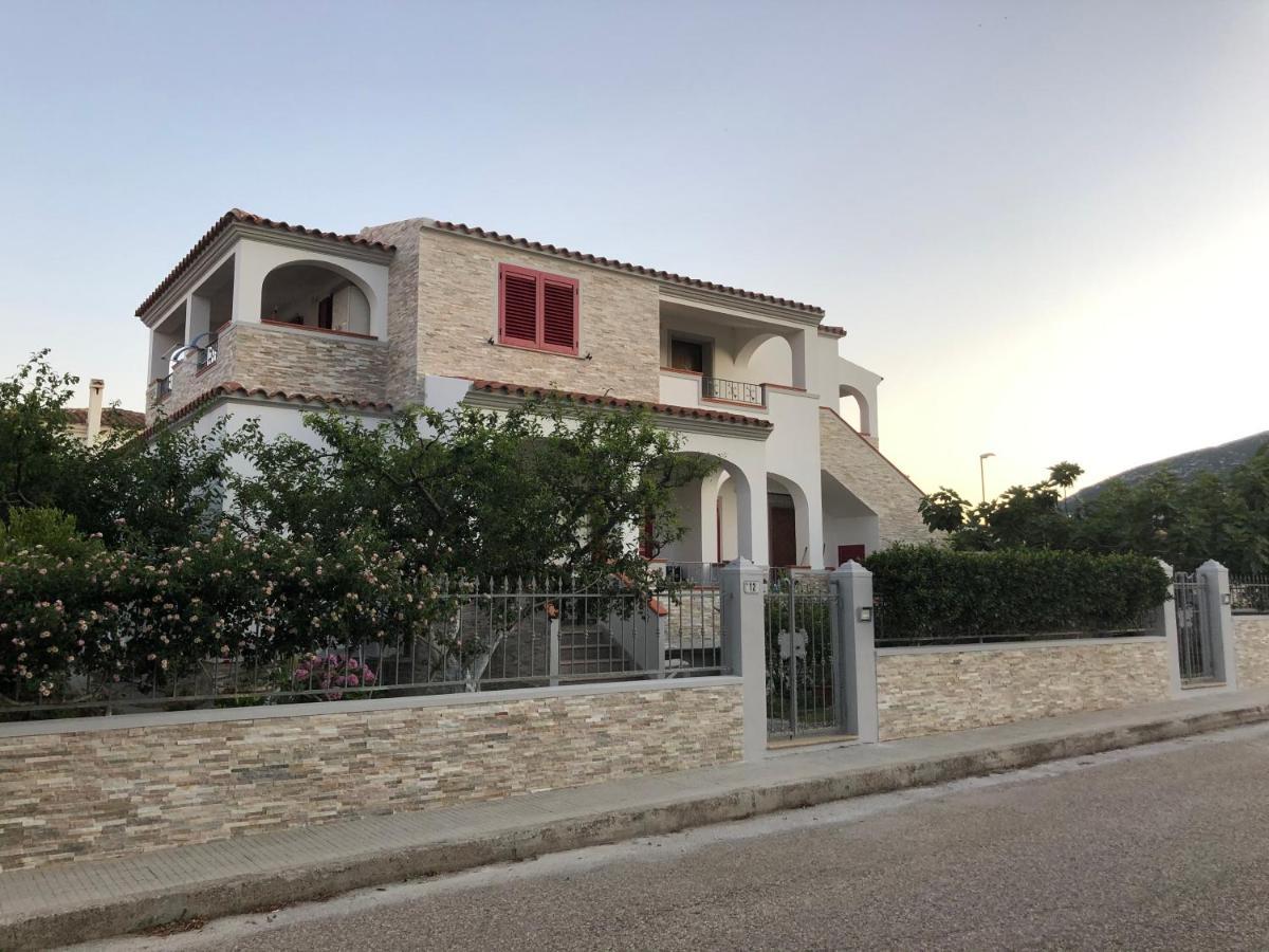 Appartamento In Villa Andreina Orosei Luaran gambar