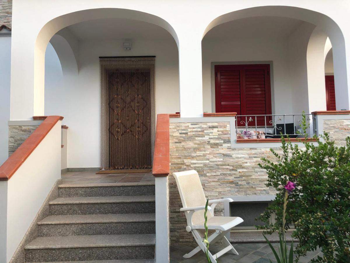Appartamento In Villa Andreina Orosei Luaran gambar