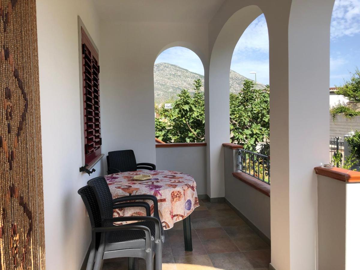 Appartamento In Villa Andreina Orosei Luaran gambar